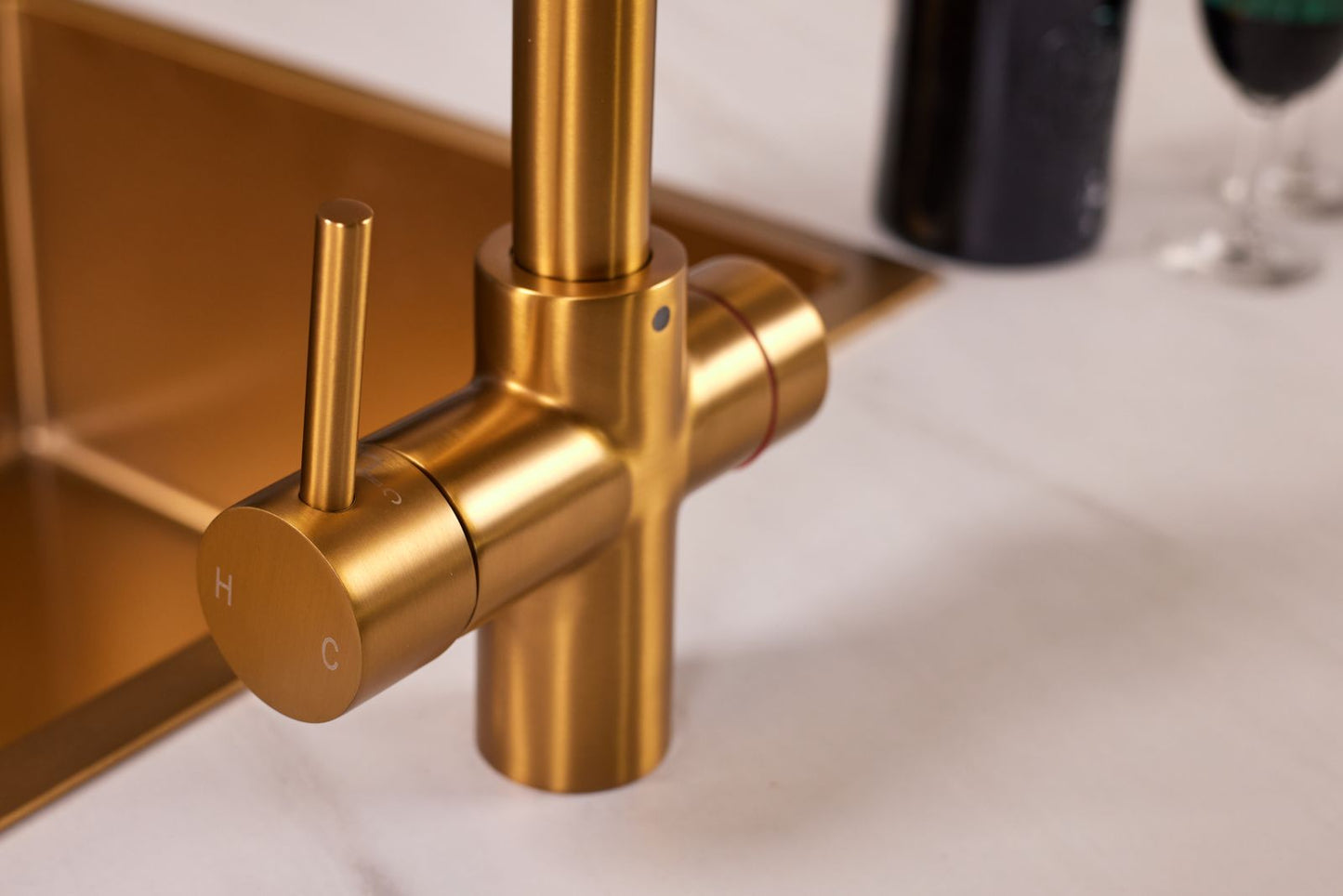 Kettle Flow 4-in-1 Boiling Water Tap – Luxurious Brushed Gold